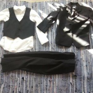 Gino Giovanni black 3 piece suit size 7
